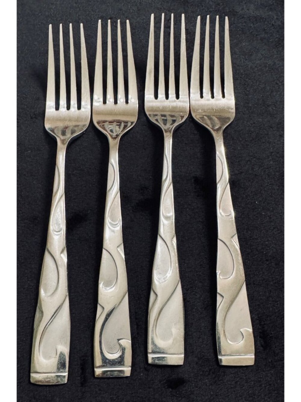 4 Oneida TUSCANY Forks Stainless Steel Scrolls